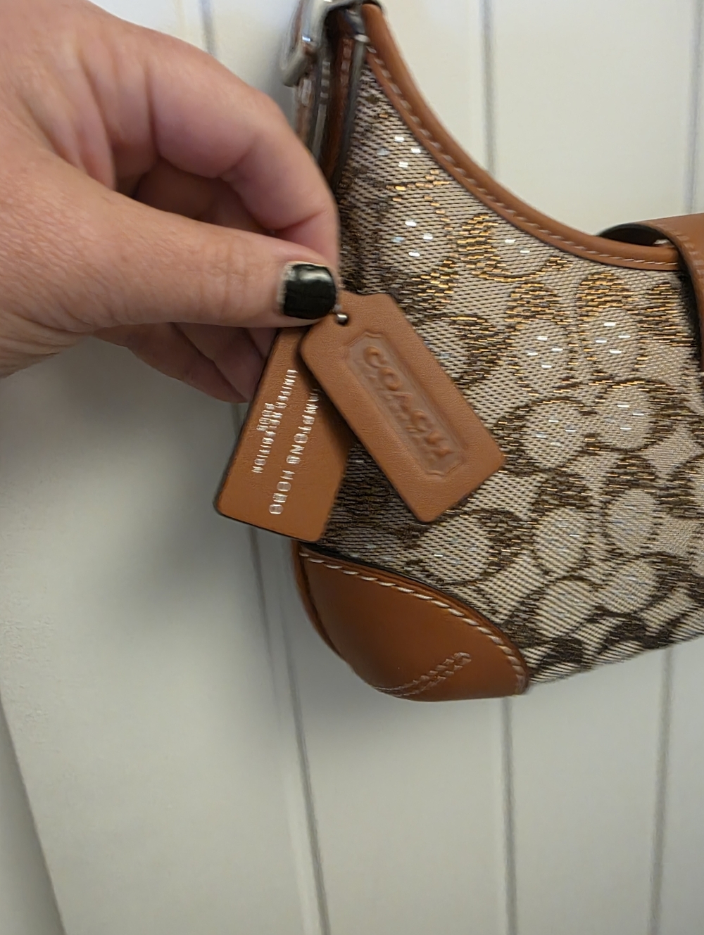 Coach Hamptons Hobo Bag In Crystal Signature Jacquard NWOT - Picture 15 of 16